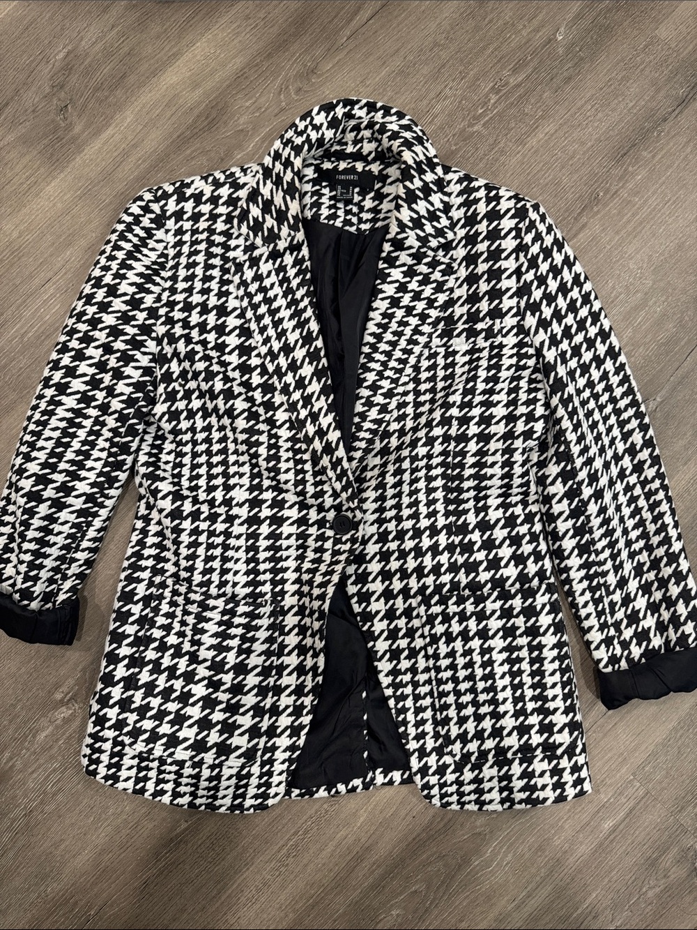 Forever 21 Black & White Houndstooth Blazer